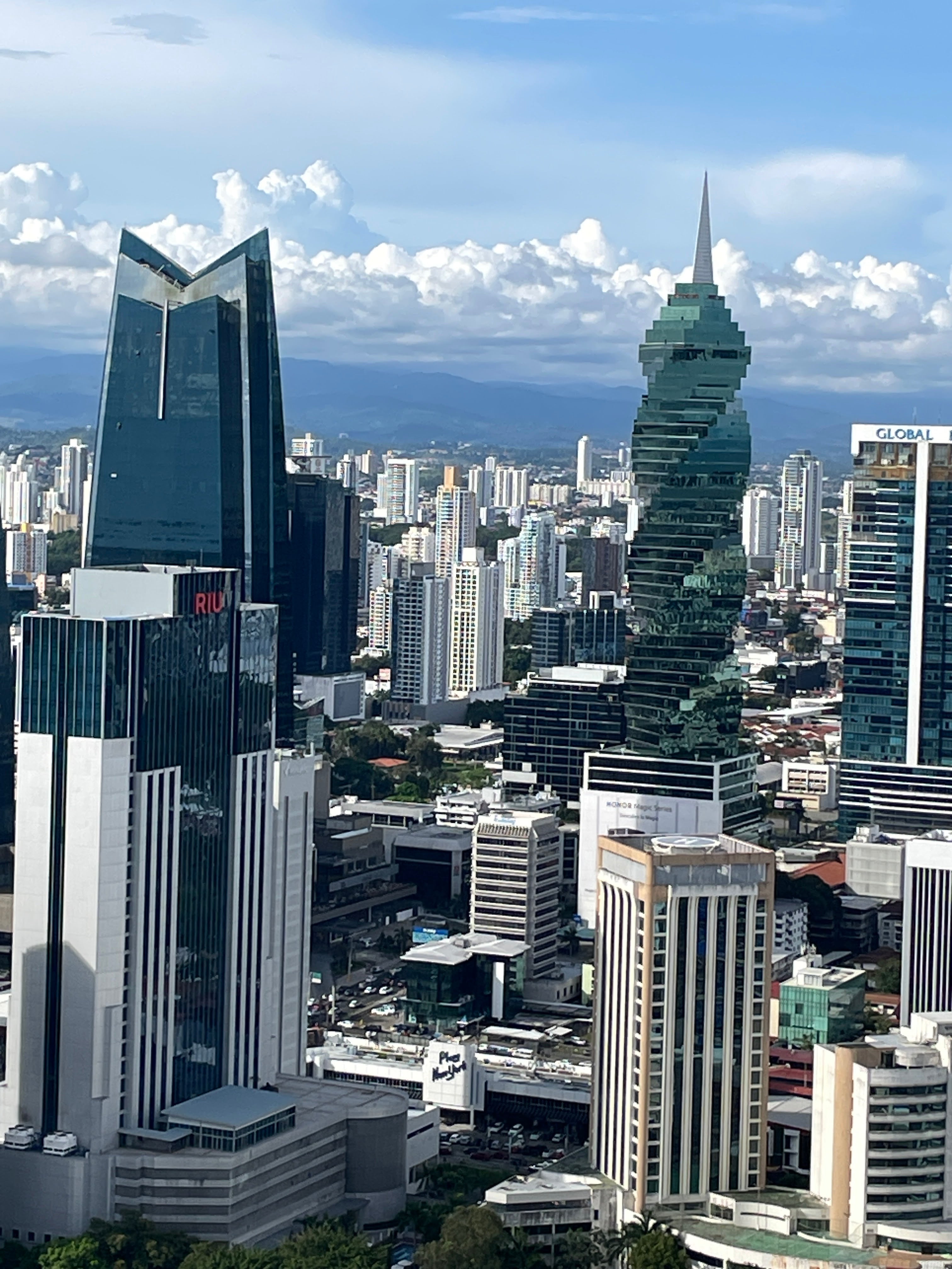 Panama City Real Estate Discovery Tour (3 to 4 Participants)